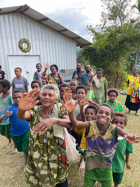 png mankitawa waving hello